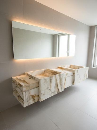 Double Floating Porcelain Basin Counter