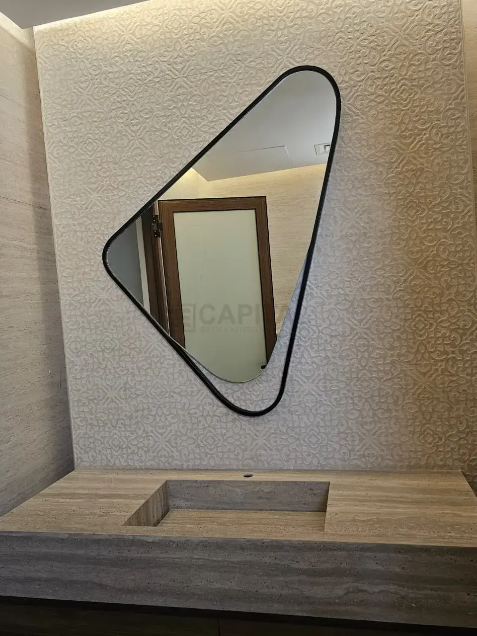 مرايا مع إطار