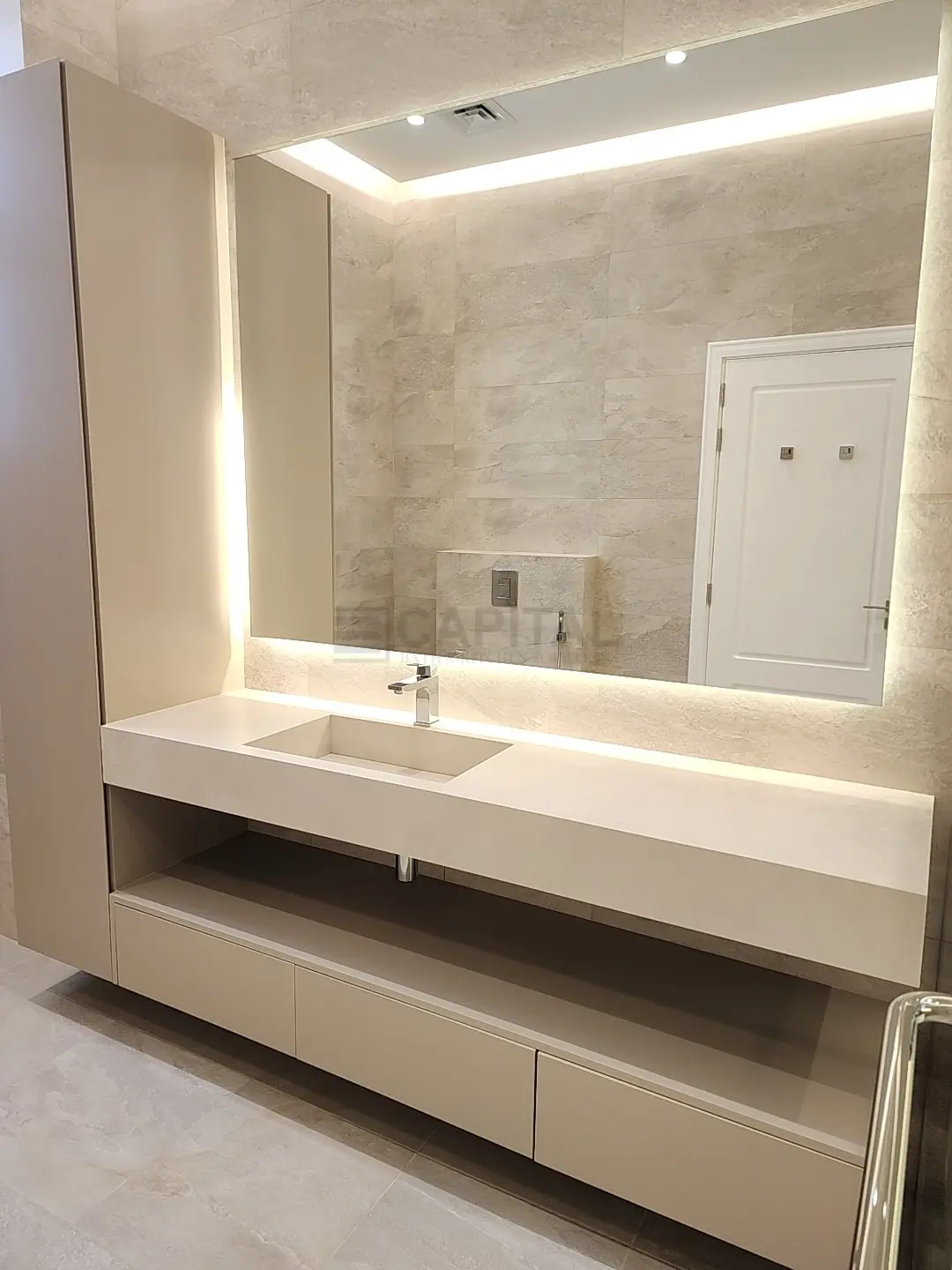 Al Khawaneej Daughter Bathroom View 1