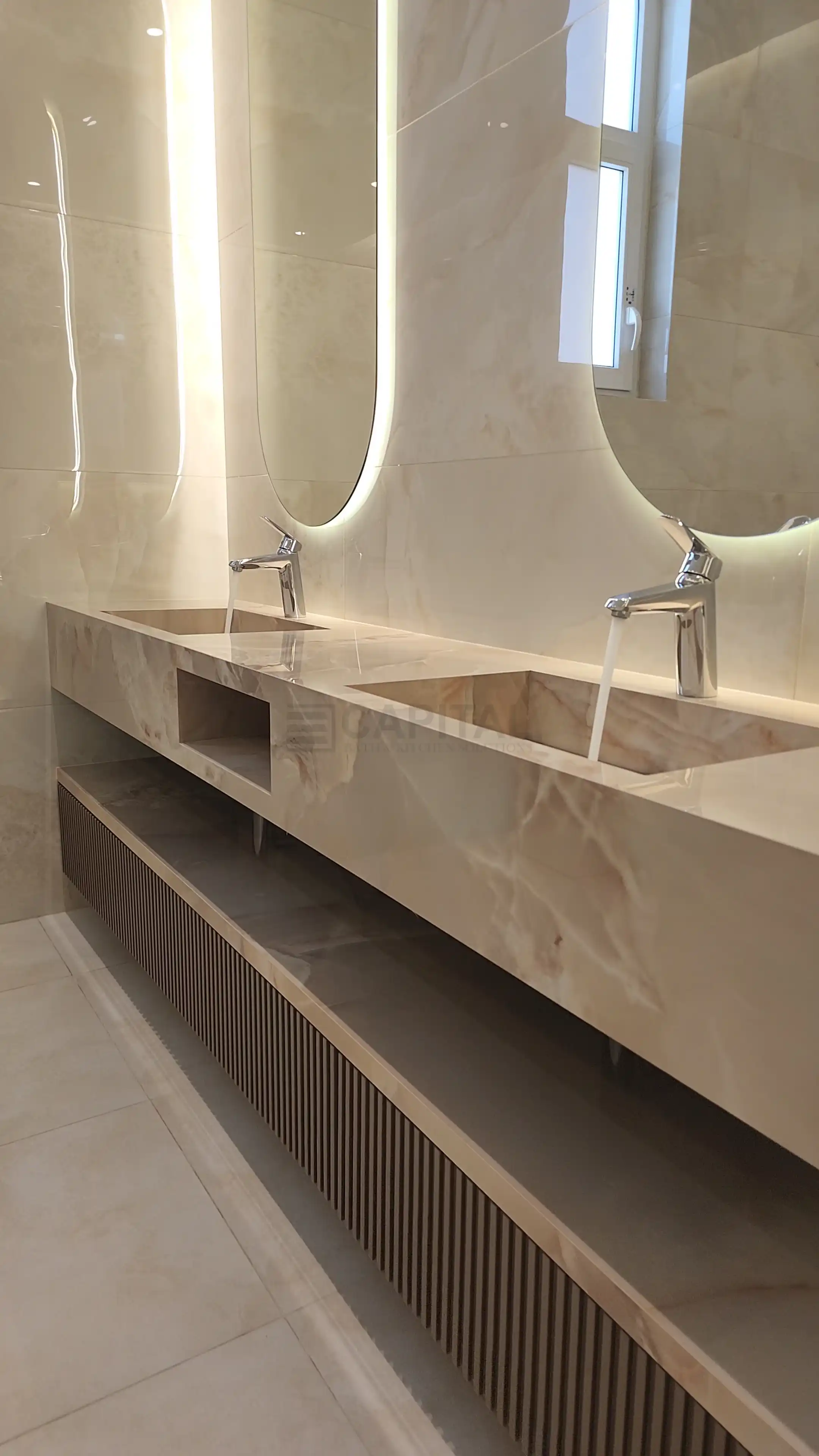 Al Khawaneej Master Bathroom - Side View