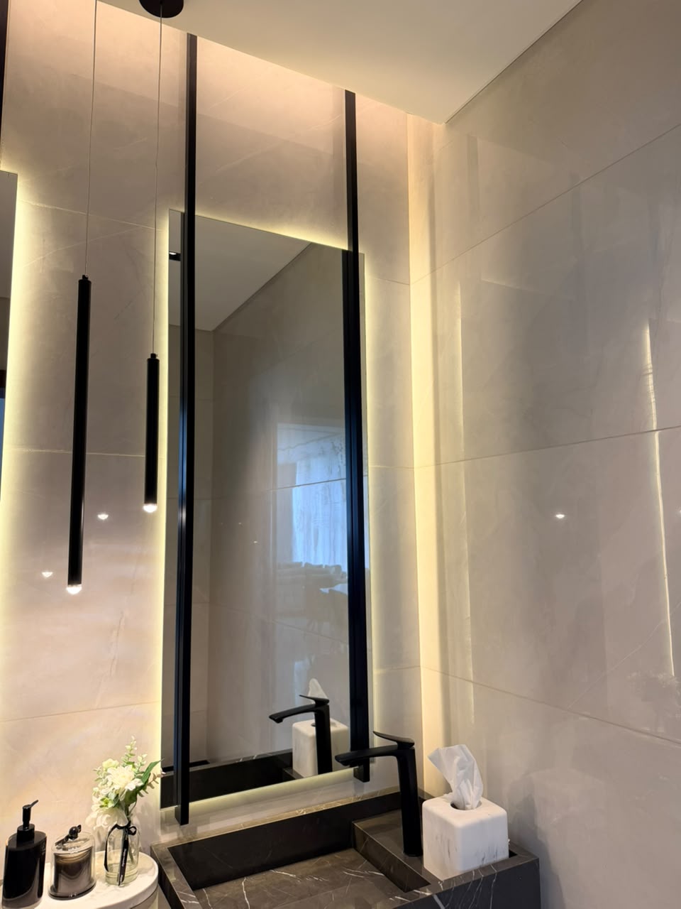 Living Room Bathroom View 7