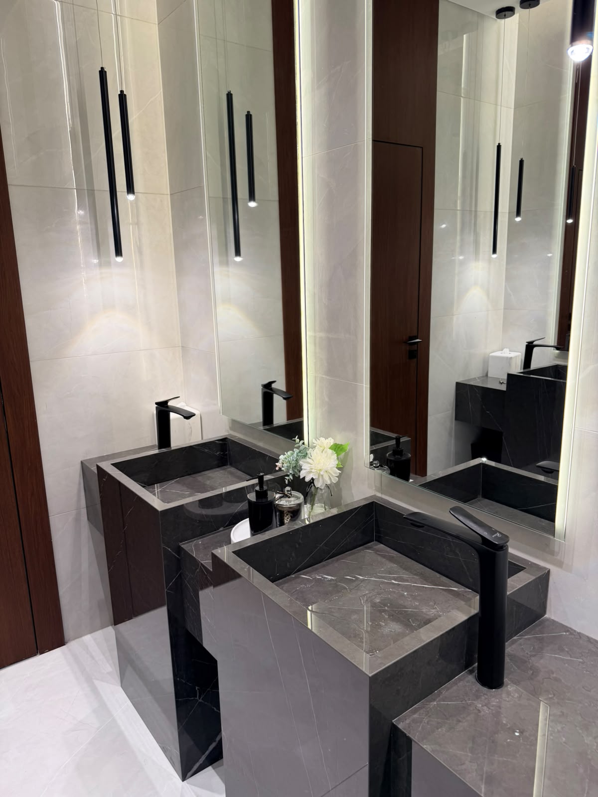 Majlis Bathroom View 7