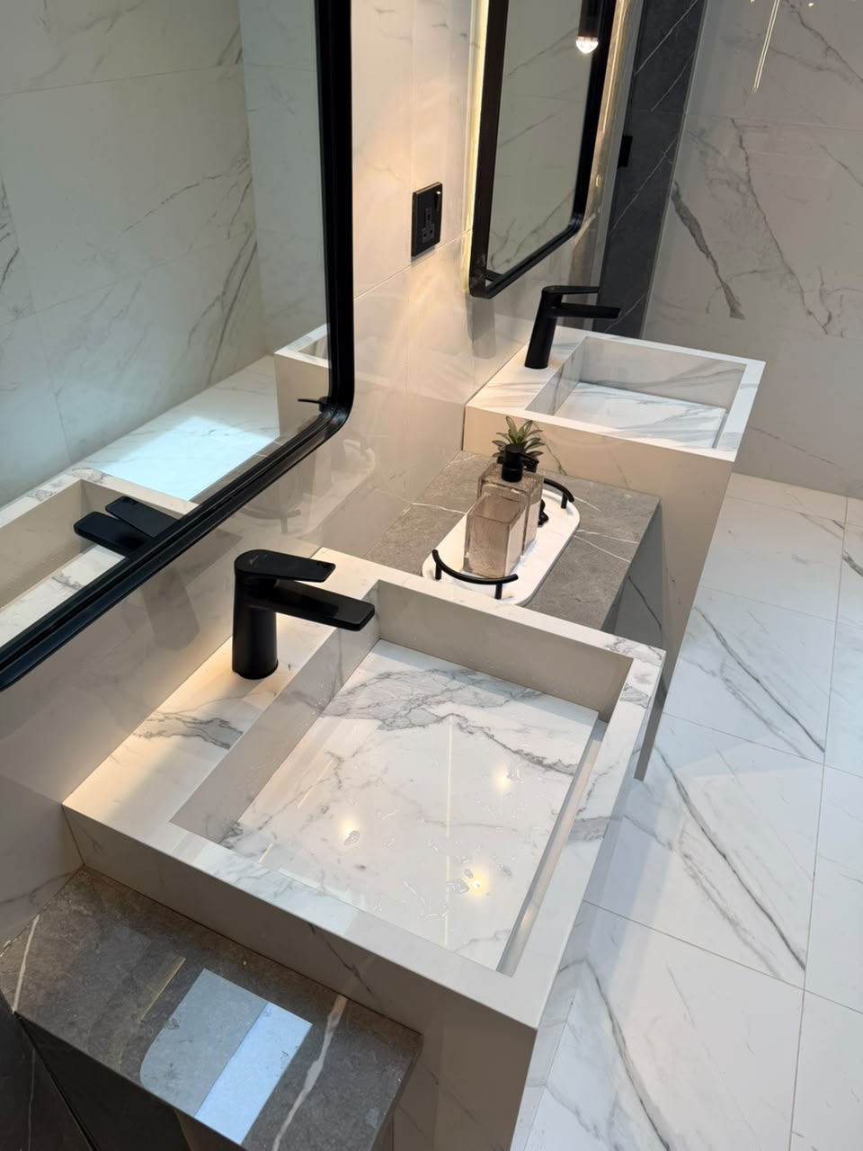 Master Room Bathroom View 6